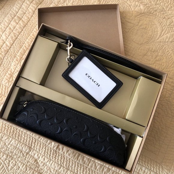 Coach Boxed Pencil Case And Id Lanyard Set In Black Signature Leather - Picture 1 of 3